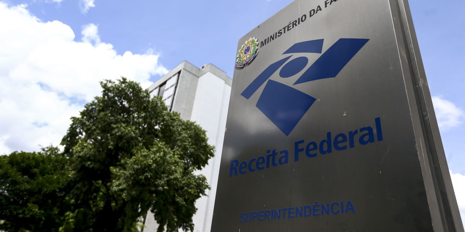 Arrecadação federal cresce 8,97% acima da inflação e atinge R$ 289,3 bilhões em julho