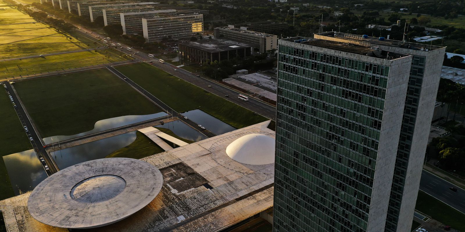 Eleições 2026: entenda as funções de senadores e deputados