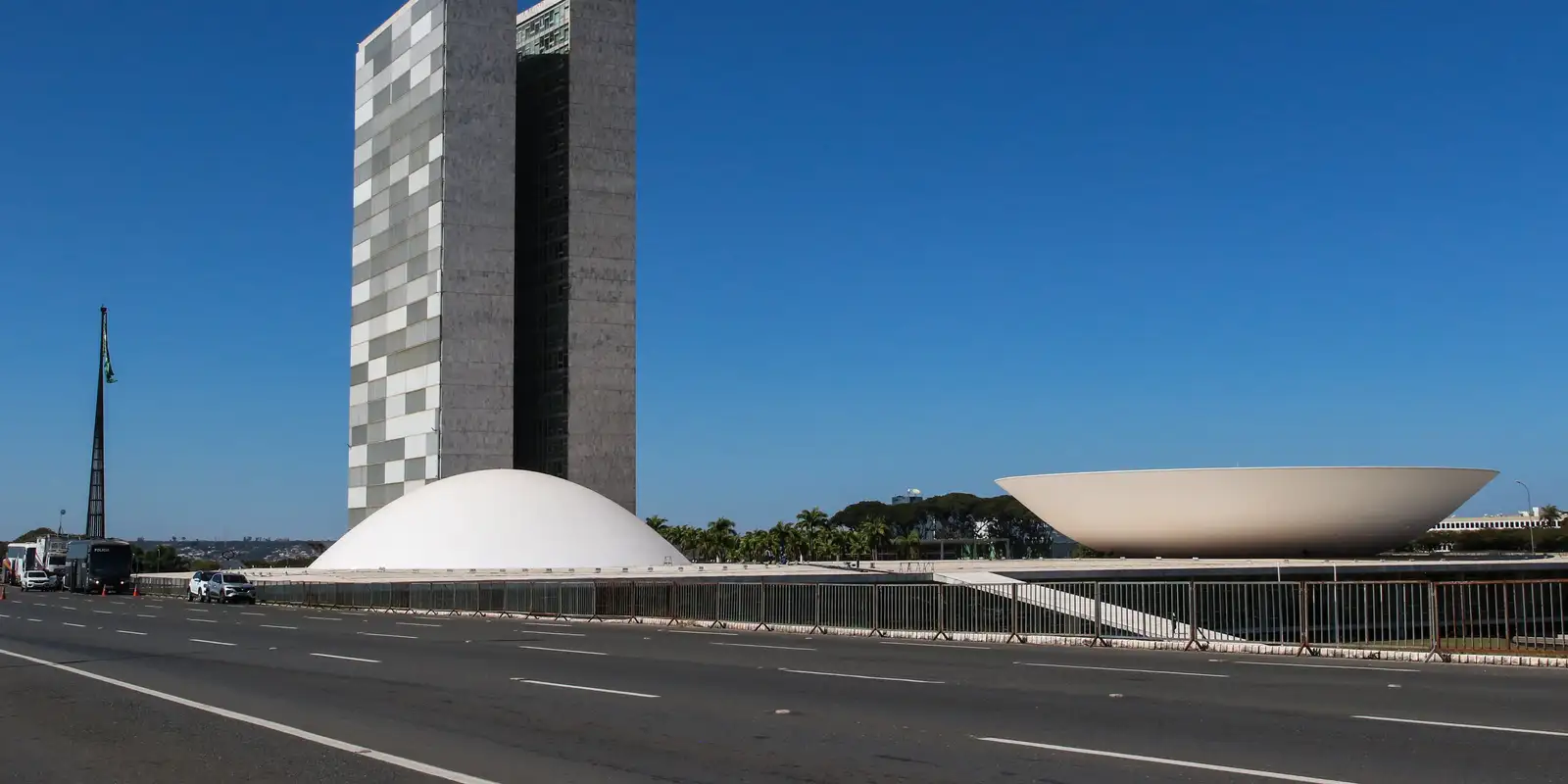 Governo e Congresso alinham pautas para esforço concentrado com taxa das blusinhas e escala 6x1