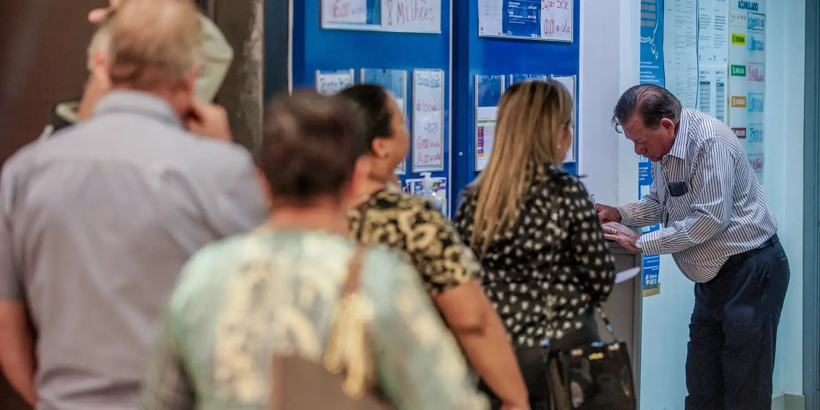 Mega-Sena pode pagar prêmio de R$ 58 milhões em sorteio neste domingo
