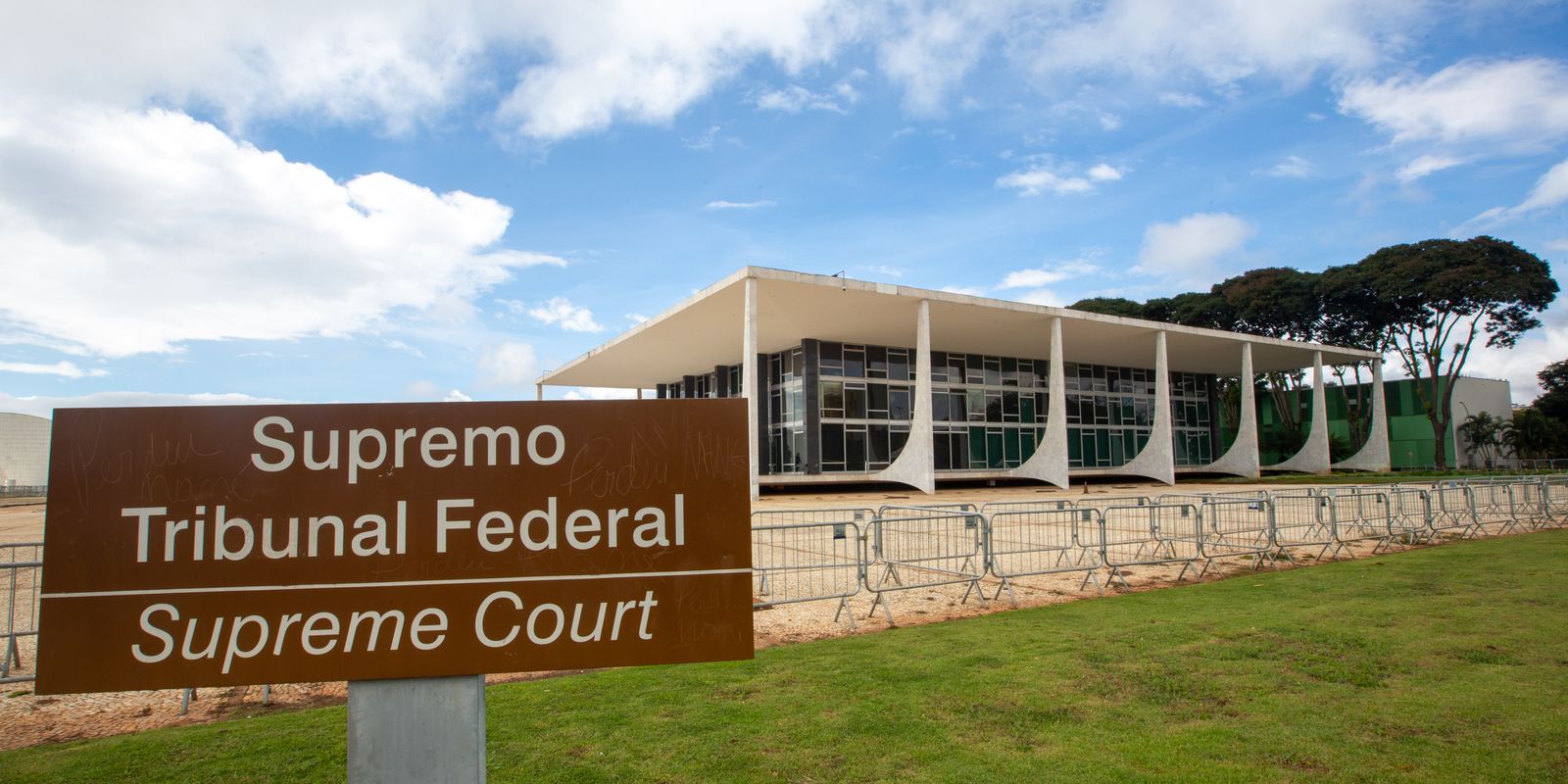 STF avalia exigência de ordem judicial para liberação de dados de usuários