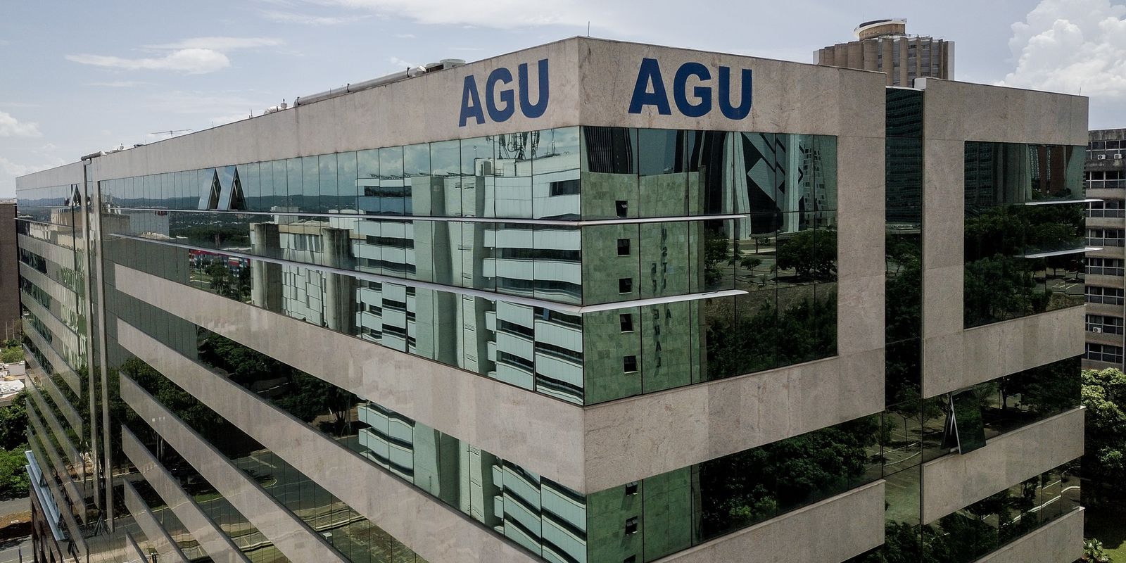 AGU recorre ao STF contra o afastamento do diretor-geral da PF