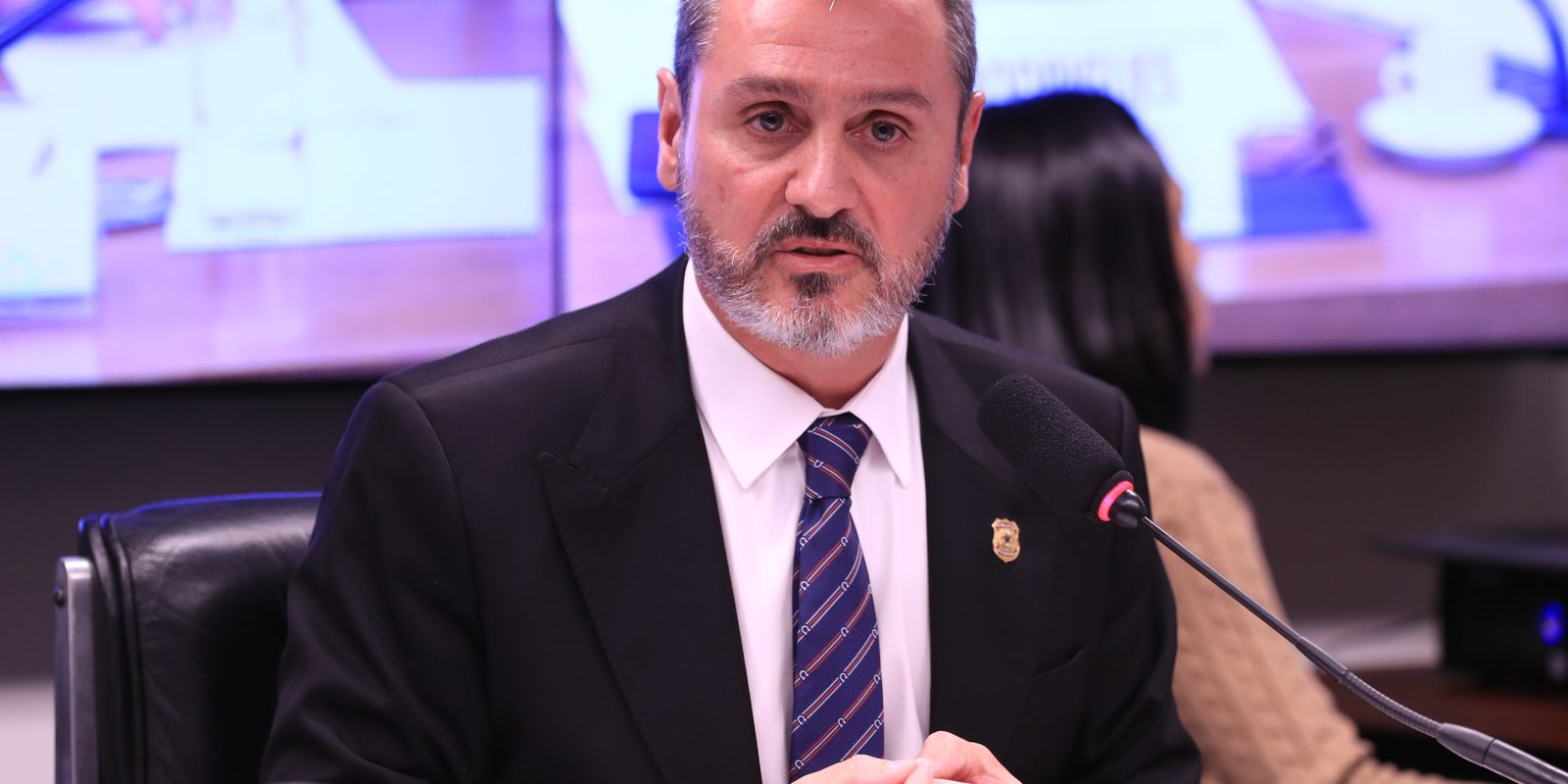 Flávio Dino determina reintegração de Andrei Rodrigues na Polícia Federal