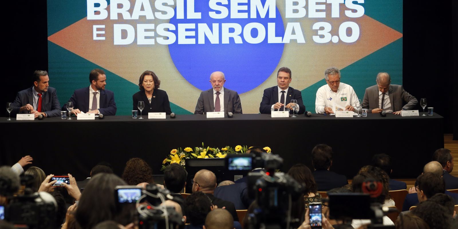 Governo lança o Desenrola Brasil 3.0 para comprar dívidas com 90% de desconto