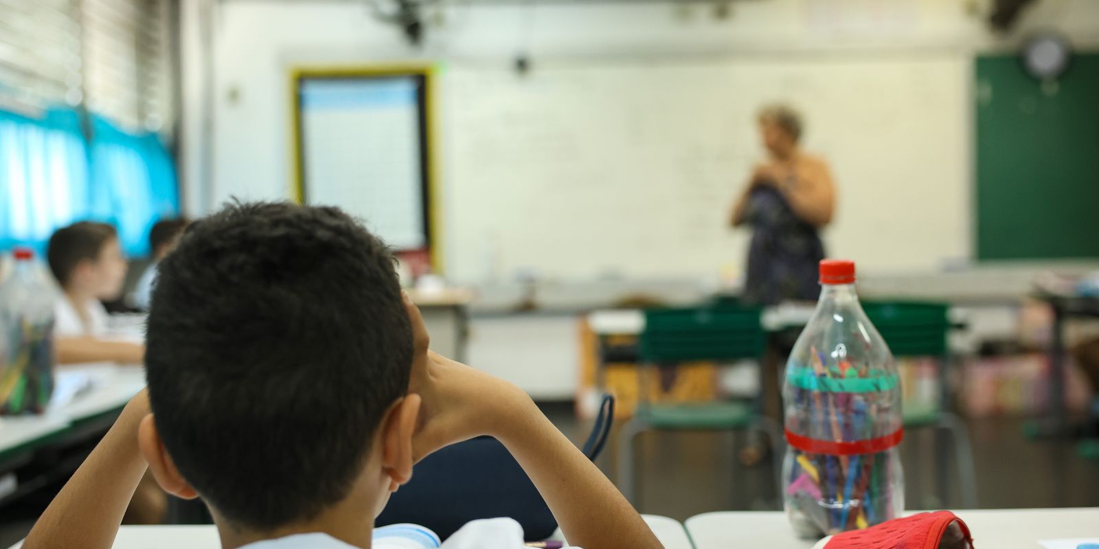 Investimento em educação no Brasil é um terço da média dos países da OCDE