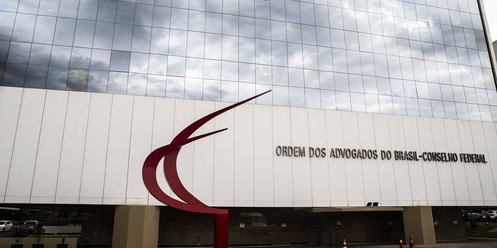 Nova lei amplia cargos da diretoria da OAB e altera estatuto