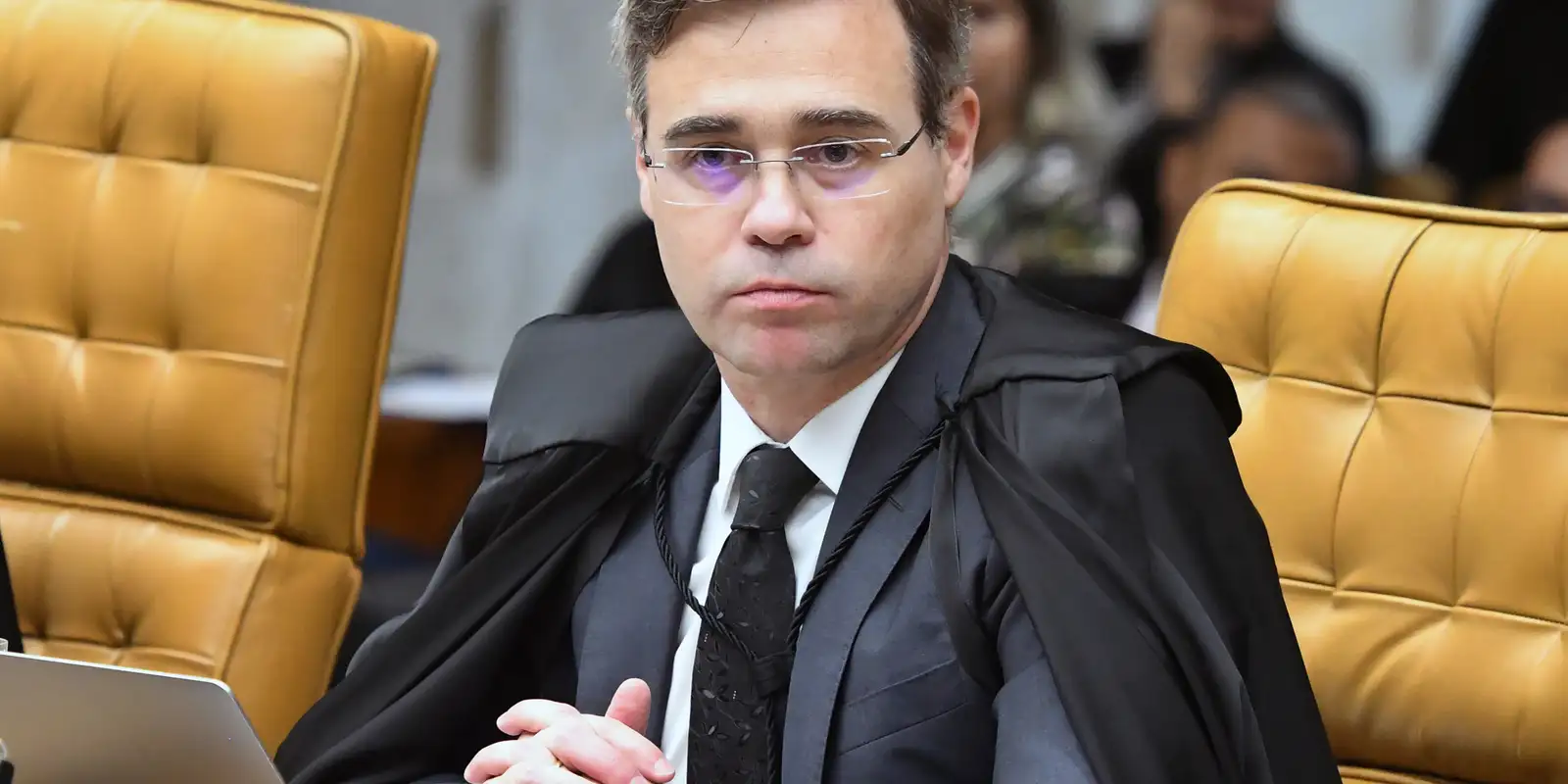 Ministro André Mendonça confirma encontro único com Daniel Vorcaro no STF
