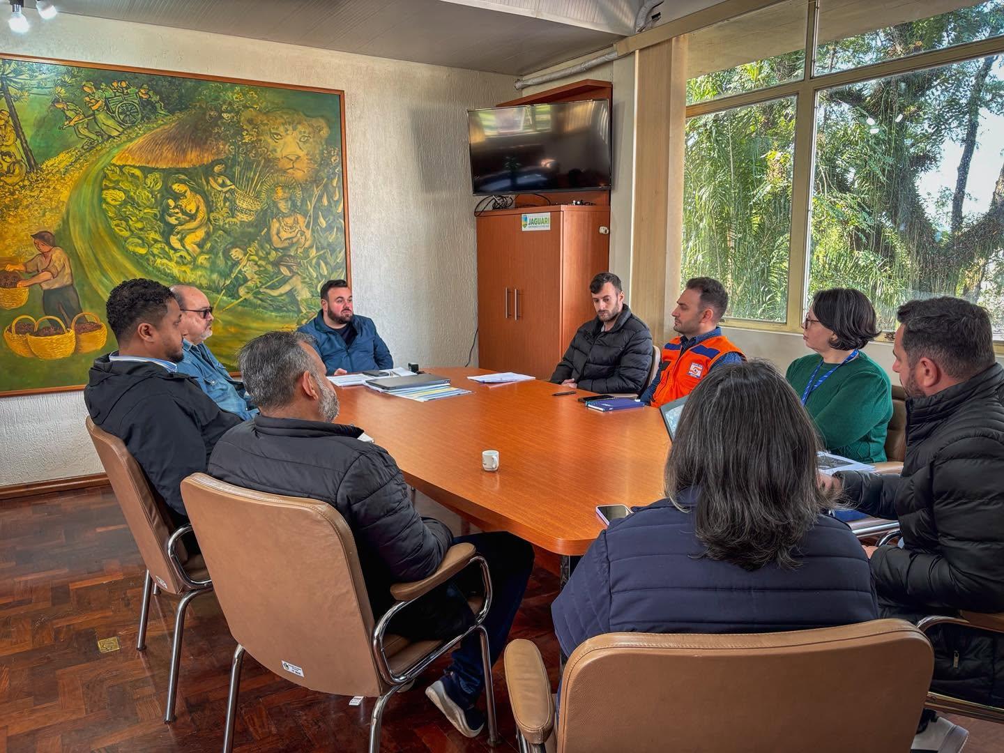 Foto: Reprodução - Visita da equipe técnica da Defesa Civil Nacional em Jaguari