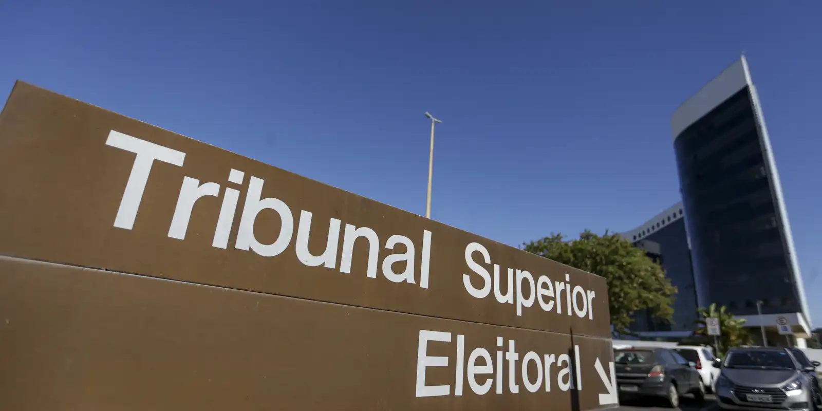TSE lança o assistente ChatVote com inteligência artificial para eleitores