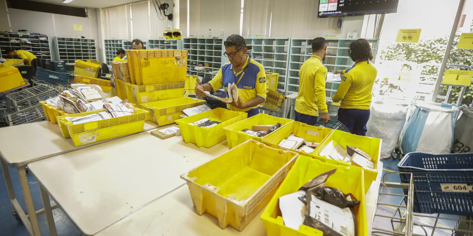 Correios aceleram entregas do AliExpress com novo acordo no Brasil