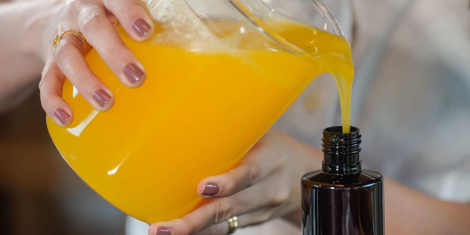 Anvisa divulga lista oficial de cosméticos artesanais permitidos no Brasil