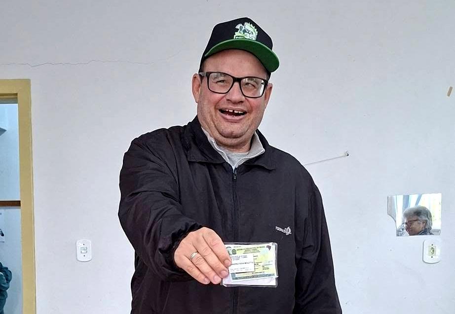 Aos 43 anos, Geandro vive pela primeira vez a experiência de votar