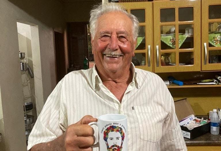 AOS 92 ANOS, EX-VEREADOR DE JAGUARI VAI ÀS URNAS E DÁ EXEMPLO DE CIDADANIA