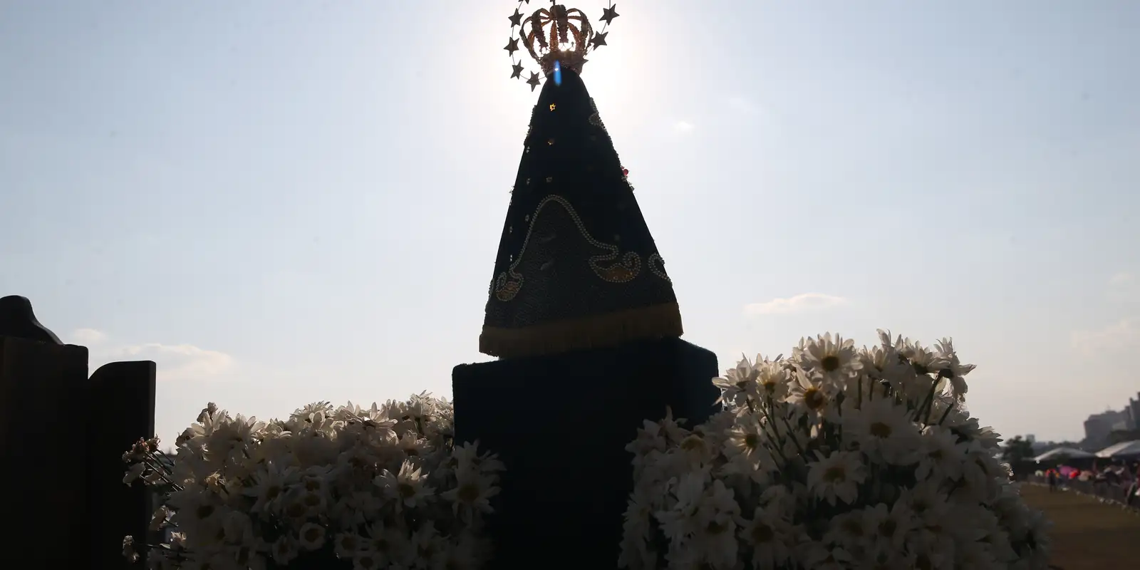 Arcebispo de Aparecida clama por paz e combate à fome em missa solene