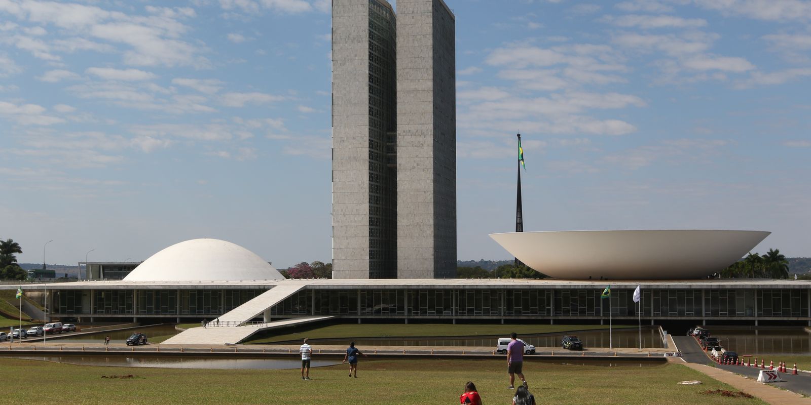 Calendário especial pode acelerar votação da pec do fim da escala 6x1