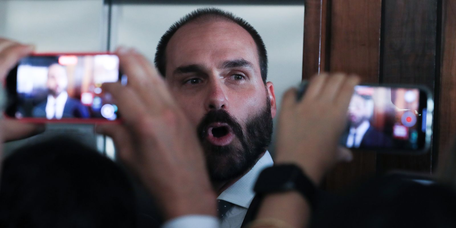 STF registra mandado de prisão contra Eduardo Bolsonaro em sistema nacional