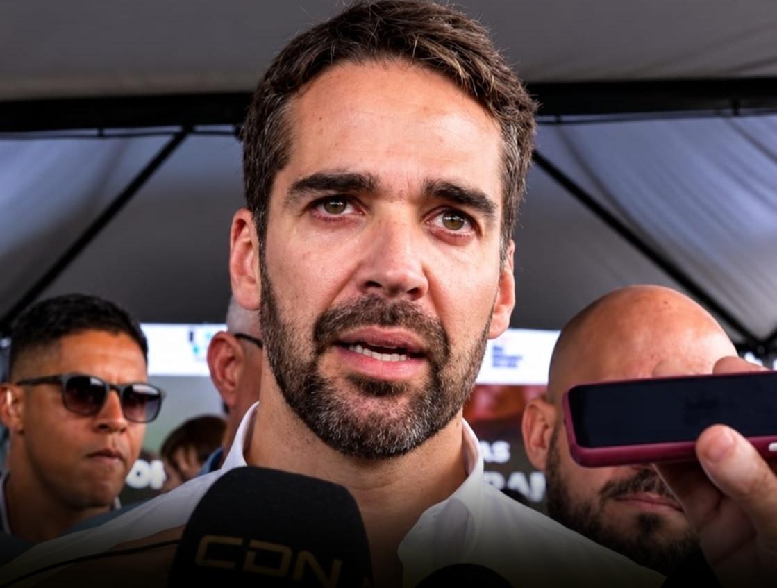 Eduardo Leite anuncia R$ 26 milhões em recursos durante visita a Santiago
