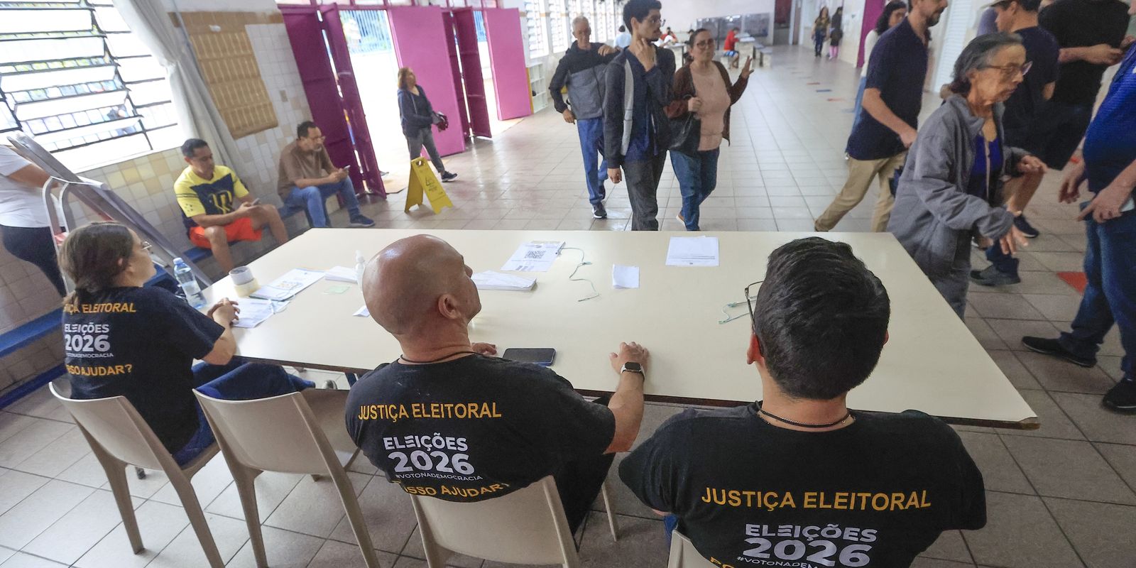Eleições em São Paulo ocorrem normalmente apesar da chuva, afirma TRE-SP