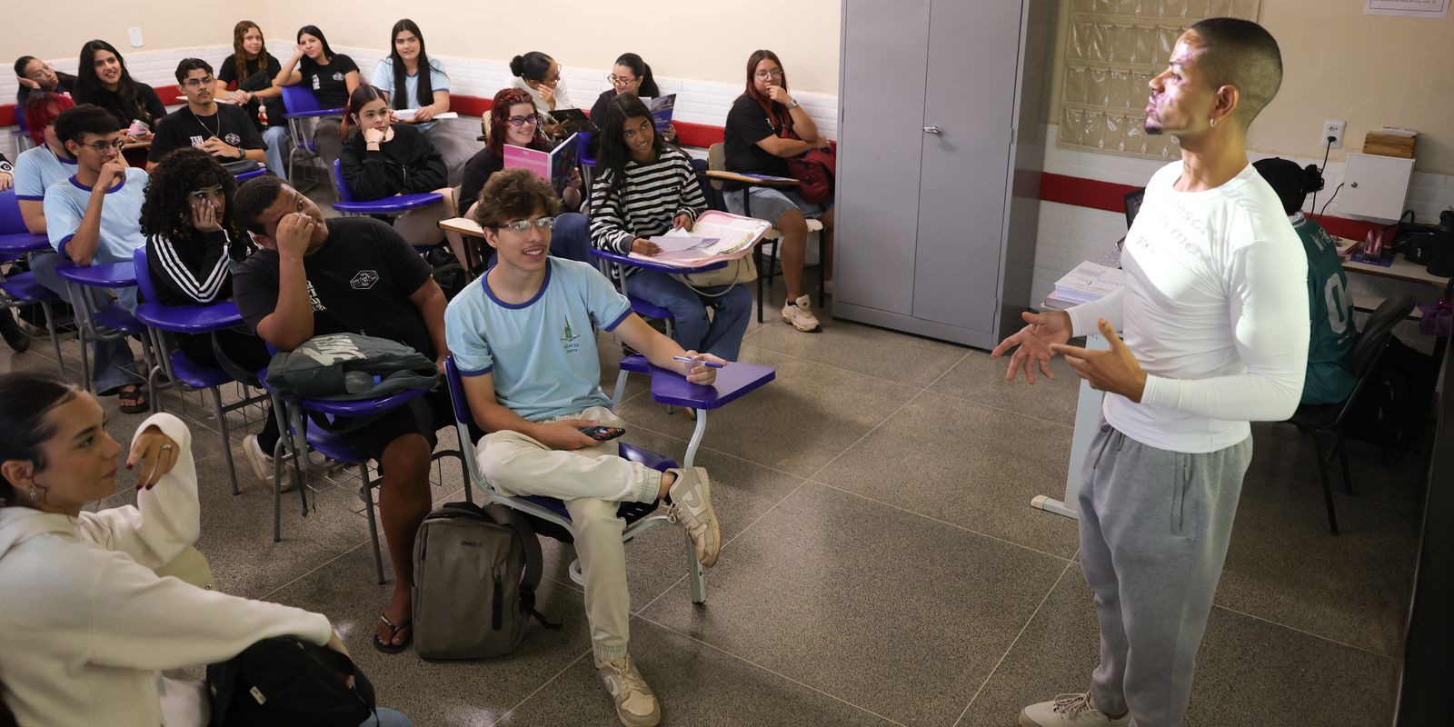 Enem 2026: inscritos automáticos devem escolher idioma da prova até dia 18