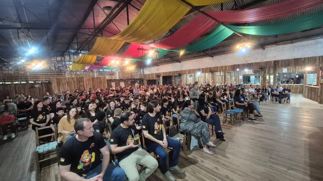 Jaguari realiza formatura do PROERD com 85 estudantes