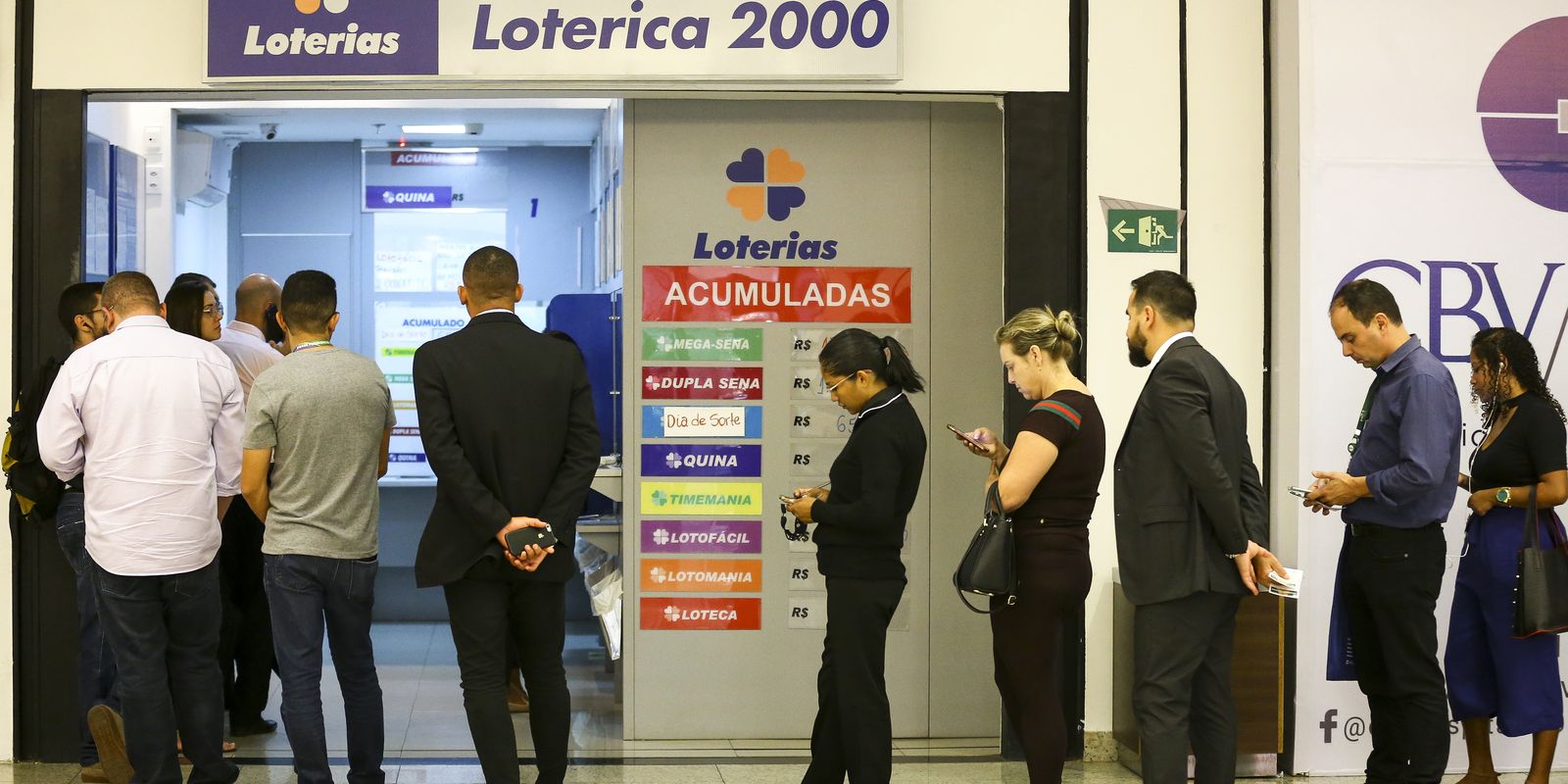 Mega-Sena pode pagar R$ 112 milhões em sorteio especial neste domingo