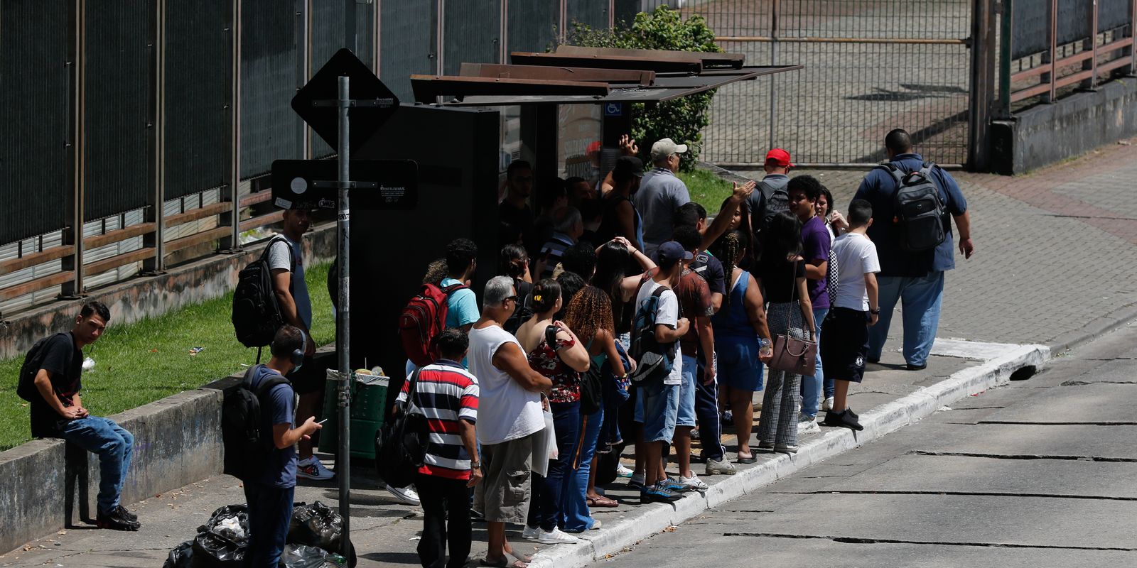 Paralisação de ônibus afeta zona sul de São Paulo nesta segunda-feira
