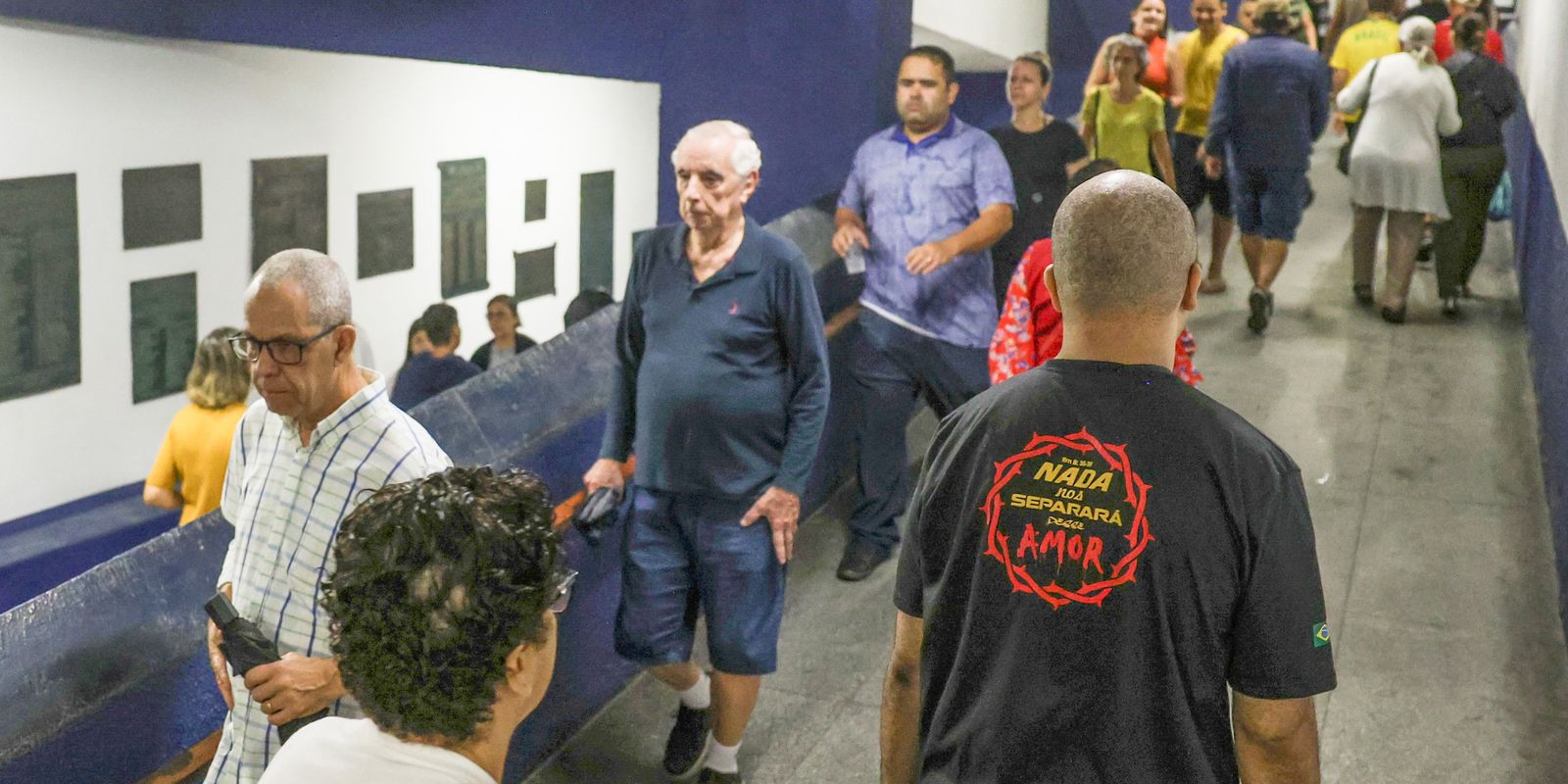Eleições no Rio de Janeiro contam com forte presença de idosos nas urnas