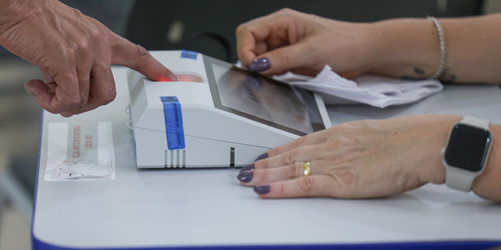 Eleitores aprovam transferência de distritos em seis cidades no MT e PR