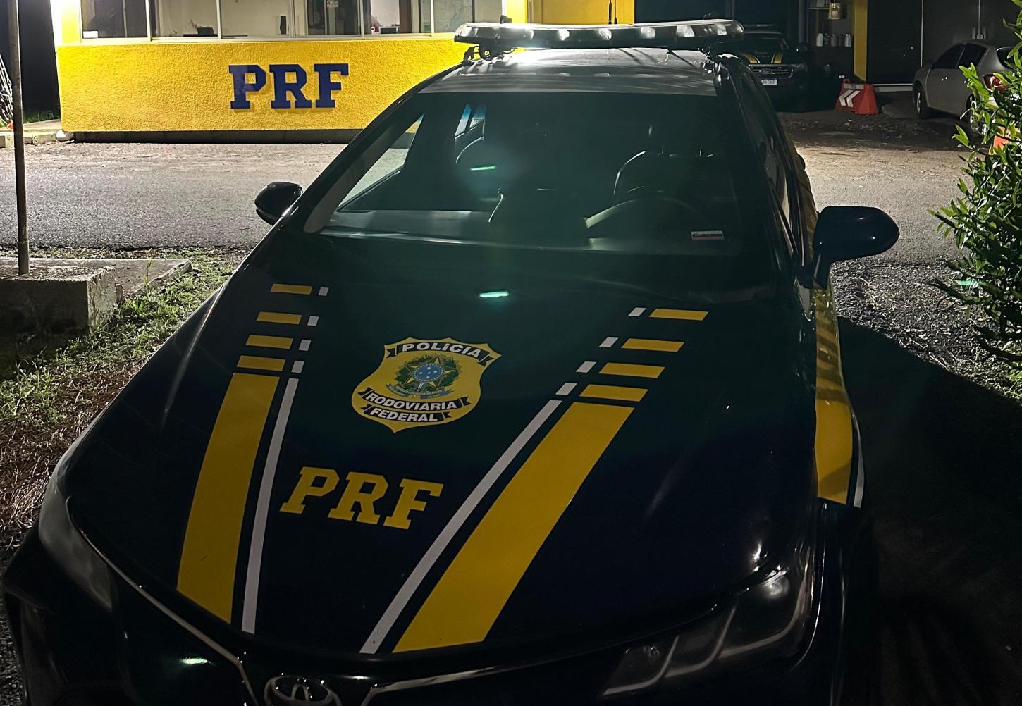 PRF e Brigada Militar prendem pai e filho após fuga na BR-287, em Santiago