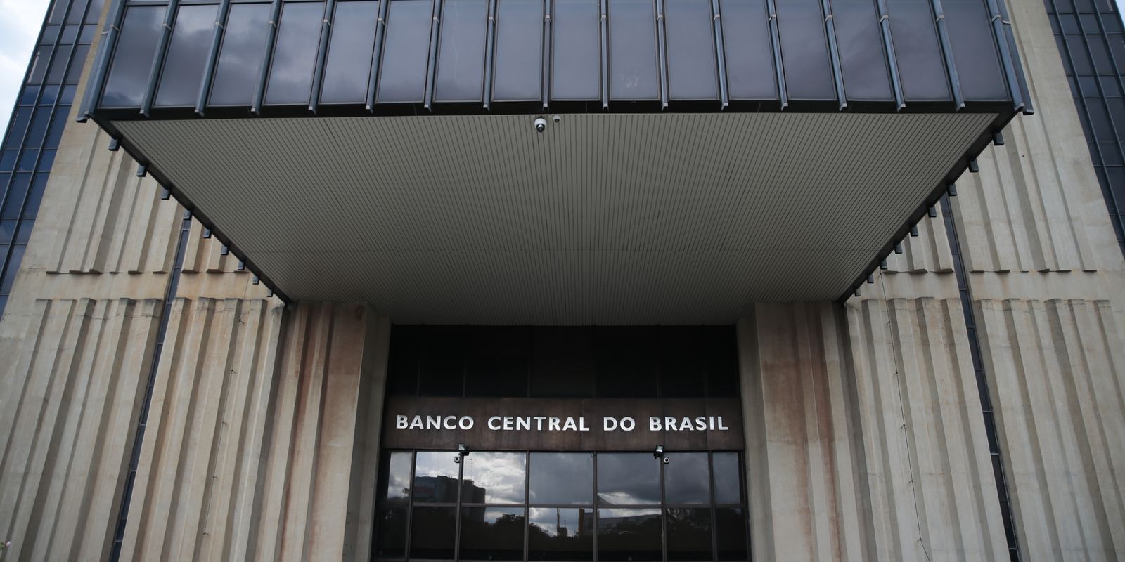 TCU aprova contas do Banco Central de 2025 e separa caso do Banco Master