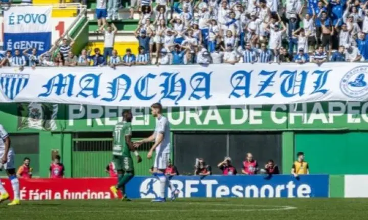 Avaí supera Chapecoense nos pênaltis e garante taça da Copa Sul-Sudeste
