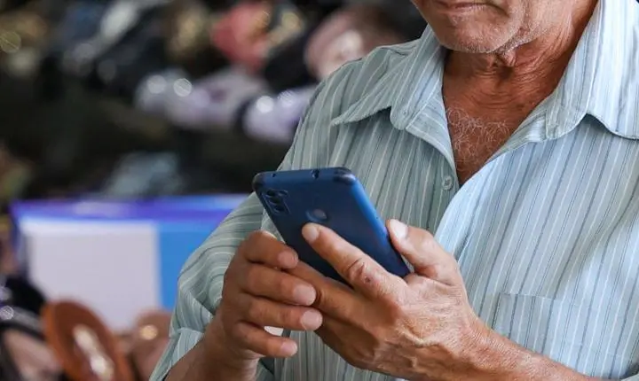 Biometria facial será obrigatória na telefonia móvel a partir de 2027