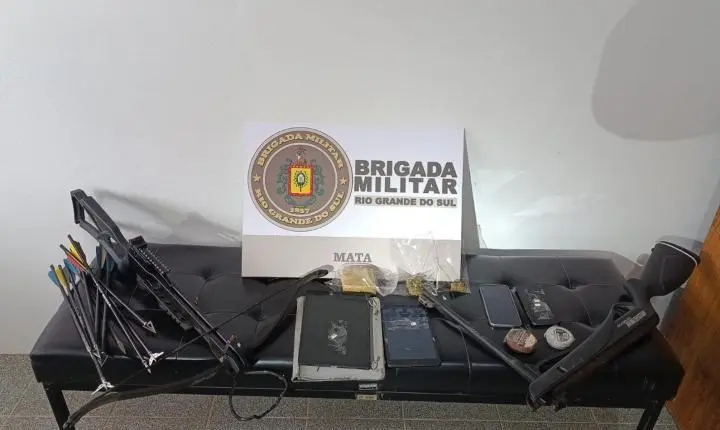 Brigada Militar realiza a prisão de 4 pessoas pelo crime de tráfico de entorpecentes na cidade de Mata