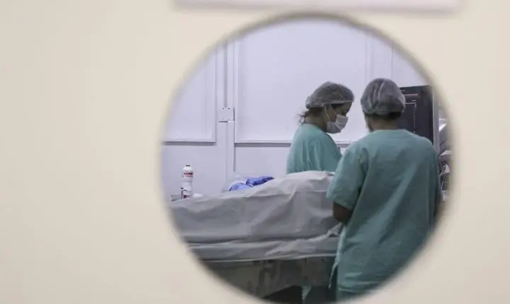 Novo estudo alerta para os riscos do melanoma fora da pele no Brasil