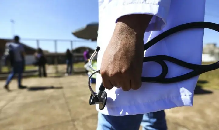 Congresso nacional aprova o novo exame nacional de medicina para médicos
