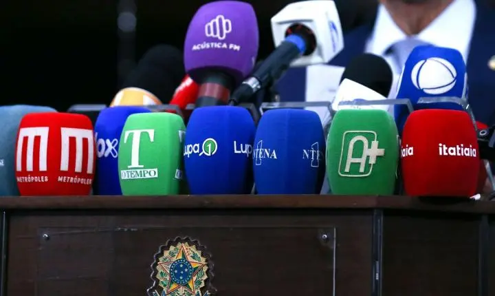 Jornalistas sofrem mais de 14 mil ataques em redes sociais nas eleições