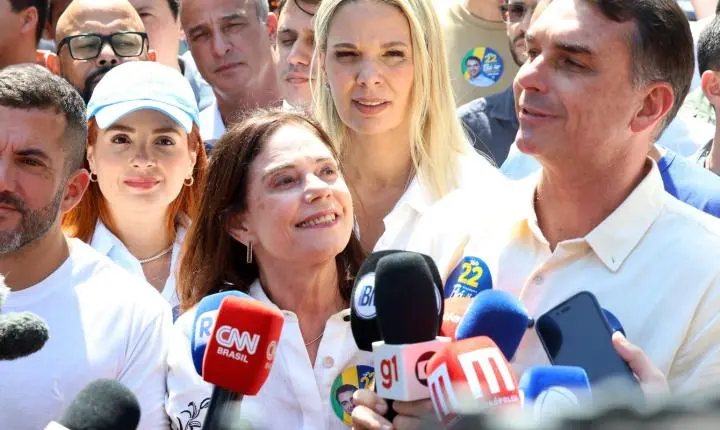 Campanha de Flávio Bolsonaro garante manutenção do Bolsa Família e Farmácia Popular