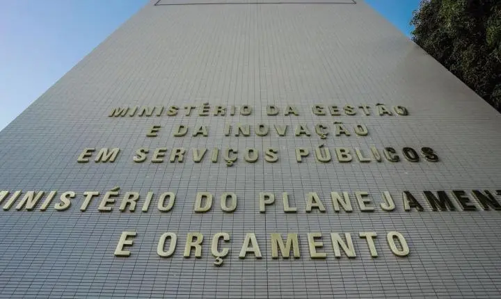 Governo autoriza R$ 5,1 bilhões em crédito suplementar para saúde e BPC