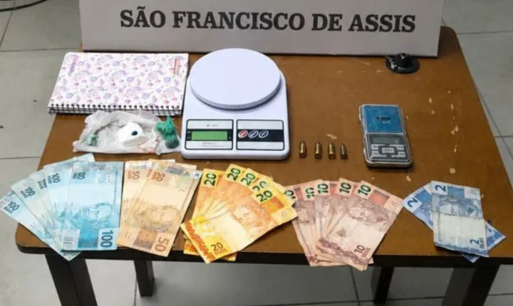 Homem é preso por tráfico de drogas em São Francisco de Assis 