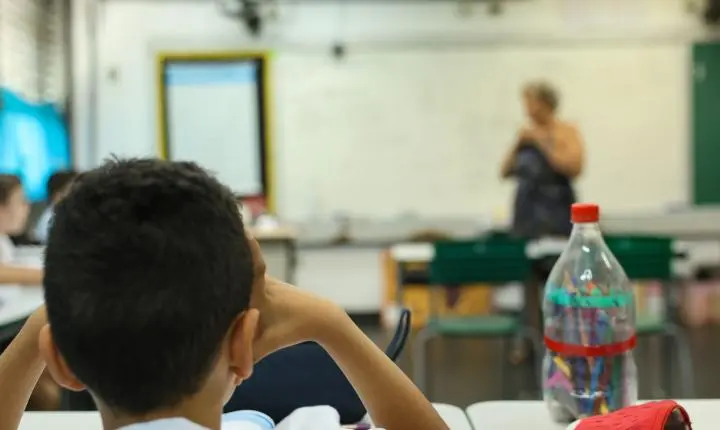 Investimento em educação no Brasil é um terço da média dos países da OCDE