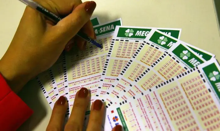 Sem ganhadores, prêmio da Mega-Sena acumula e vai a R$ 112 milhões