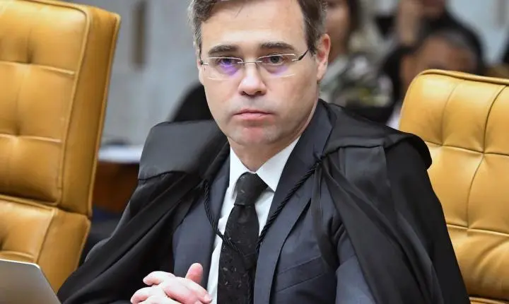André Mendonça reforça que Lula e Flávio podem abrir sigilo por vontade própria