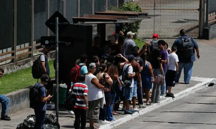 Paralisação de ônibus afeta zona sul de São Paulo nesta segunda-feira