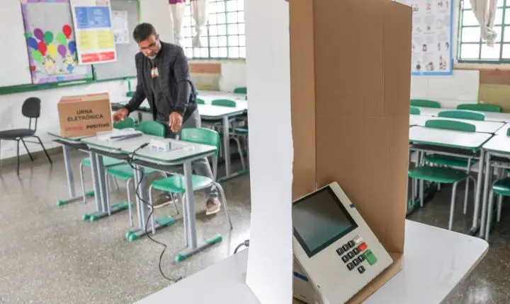 TRE-SP substitui 32 urnas eletrônicas nas primeiras horas de votação