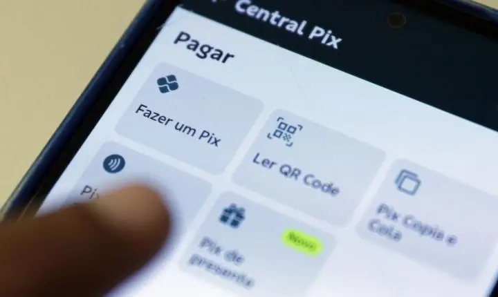 Sistema Pix registra instabilidade e afeta operações em diversos bancos neste domingo