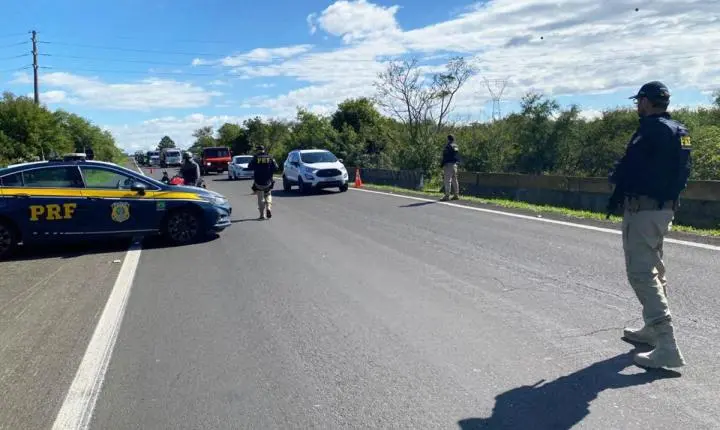 PRF reforça fiscalização nas rodovias federais do Rio Grande do Sul durante o feriado