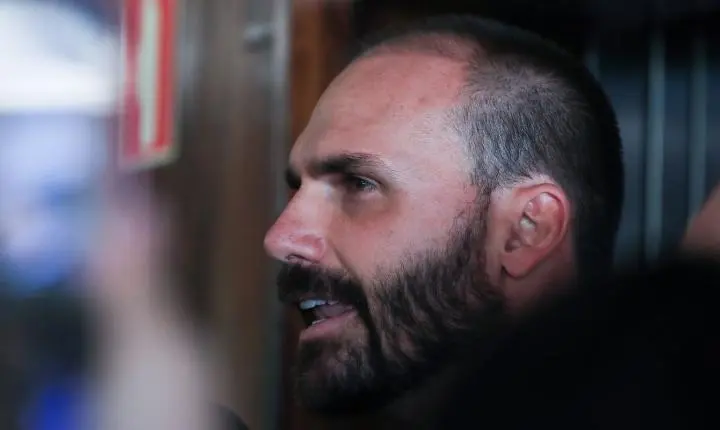 STF mantém condenação de Eduardo Bolsonaro a mais de quatro anos de prisão