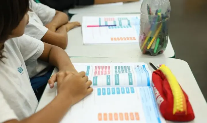 Novo programa de bolsas para educação básica é oficializado