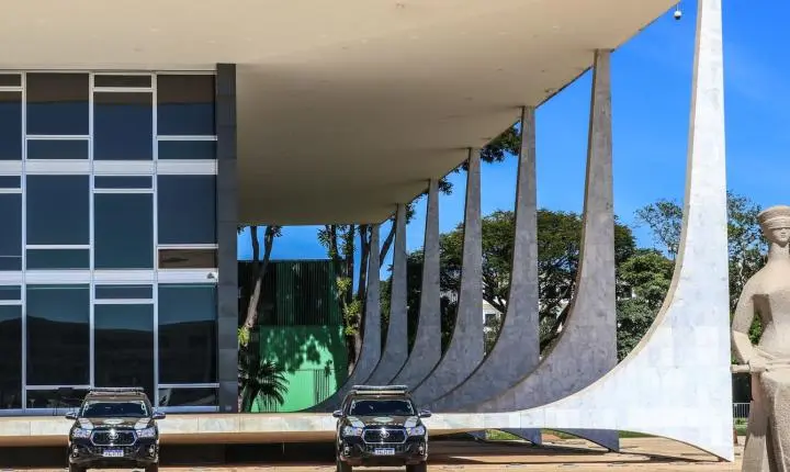 STF retoma julgamento sobre uberização e reconhecimento de vínculo trabalhista
