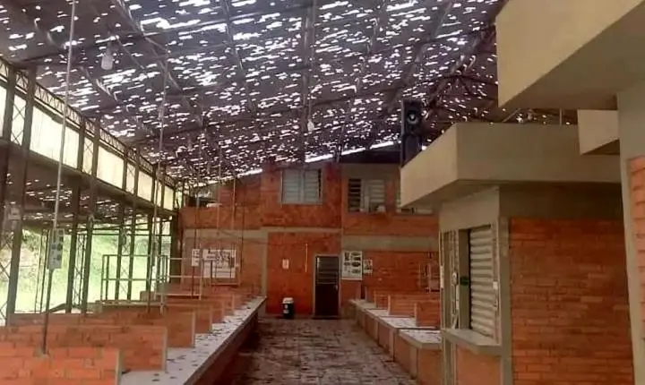 Temporal pode ter atingido até 4 mil casas em Santiago